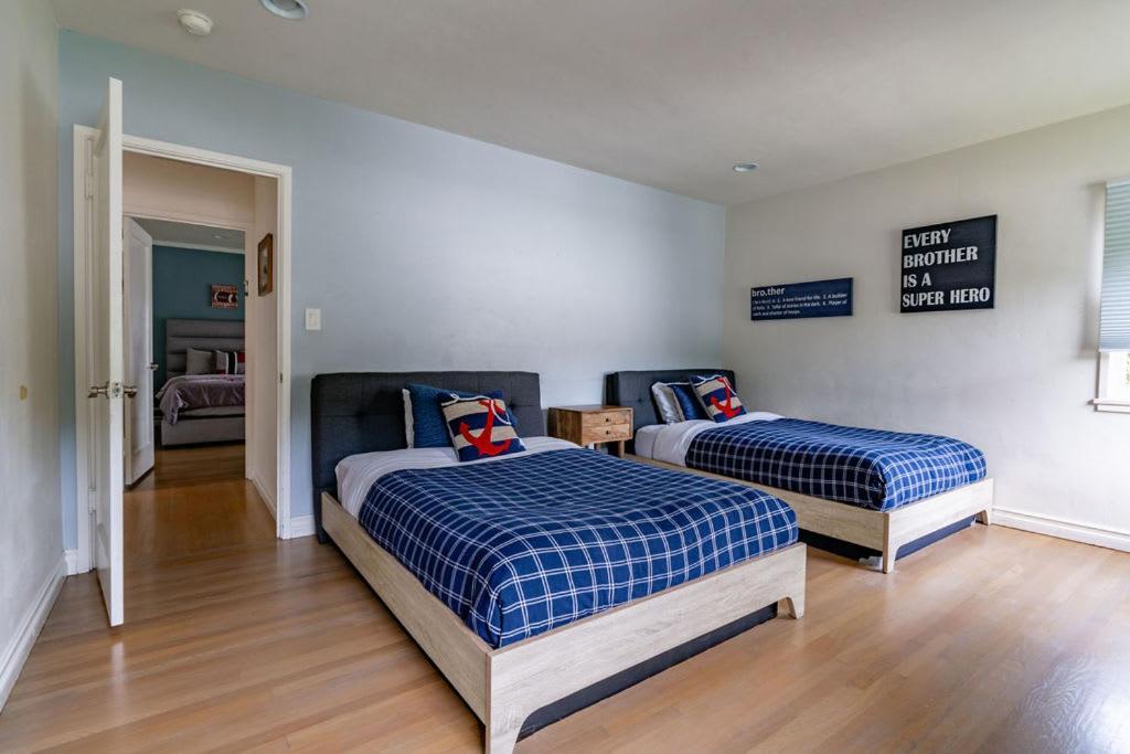Walk To Stunning Views La Jolla Shores