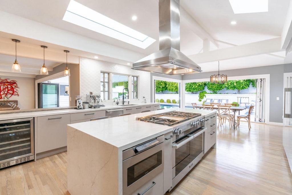 Walk To Stunning Views La Jolla Shores Holiday home